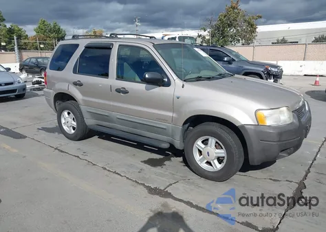 2001 Ford Escape Xlt from USA, damaged, VIN 1FMYU03181KA73971
